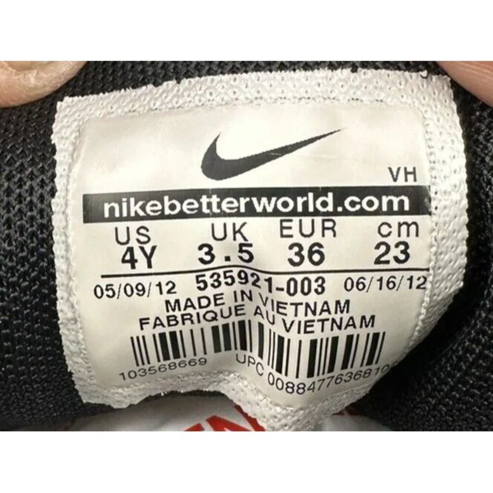 Nike ACG Manoa Triple Black 47249-001‎ High Top Hiking Boots 4y